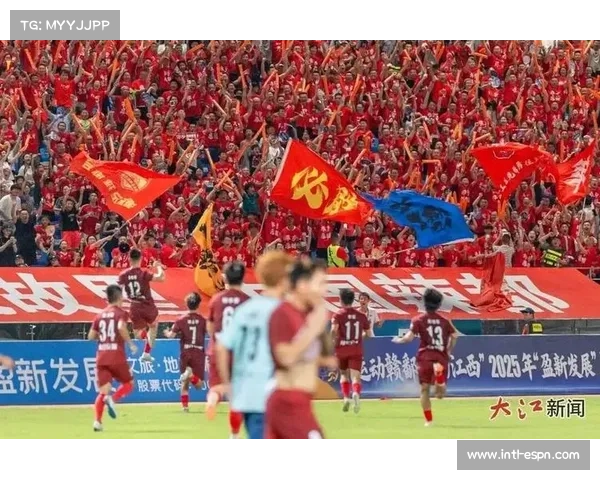 赣美装饰队完成20分逆转，球员赛后相拥庆祝